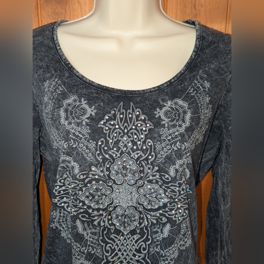Chic Black Rhinestone‎ & Embroidered Women's Top - Picture 2 of 9